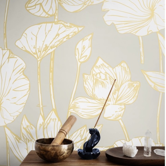 ✨NWT LOTUS FLORAL PEEL & STICK WALLPAPER✨ - Picture 8 of 9